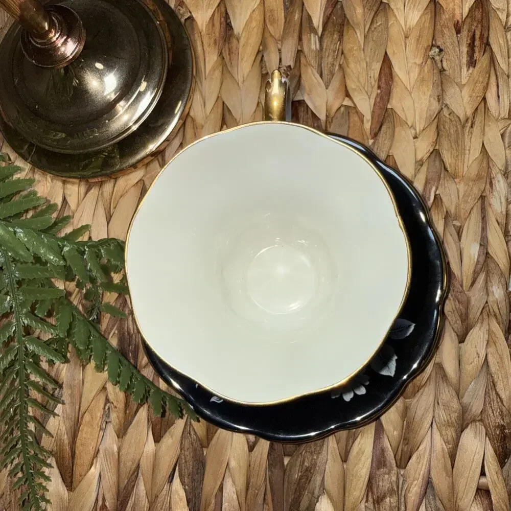 Vtg Royal Albert Black White Gold Bone China Tea Cup Saucer Set England Floral